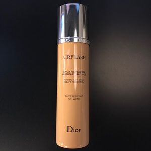 Dior Airflash Spray Foundation